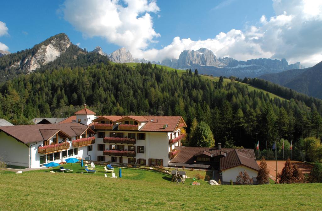 Dolomitenhotel Weisslahnbad Tires Exterior foto